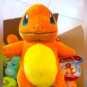 Brand new Pokémon charmander plush 8 in